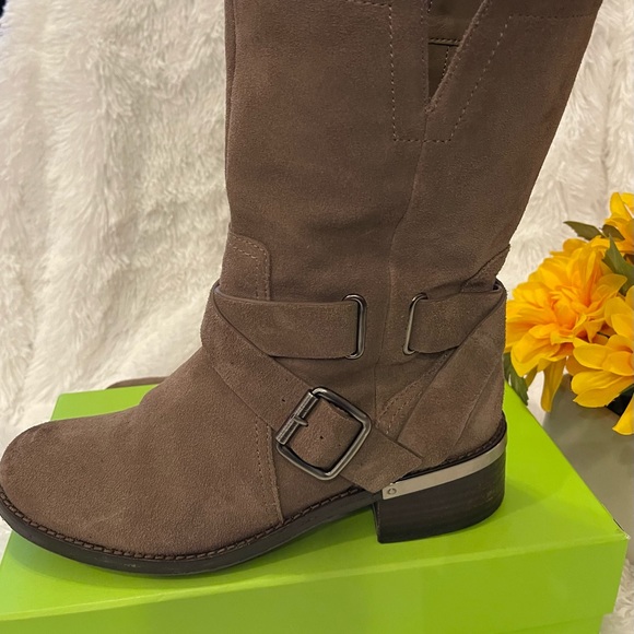 Vince Camuto Biege Suede Boots Size 8.5 - Picture 3 of 9